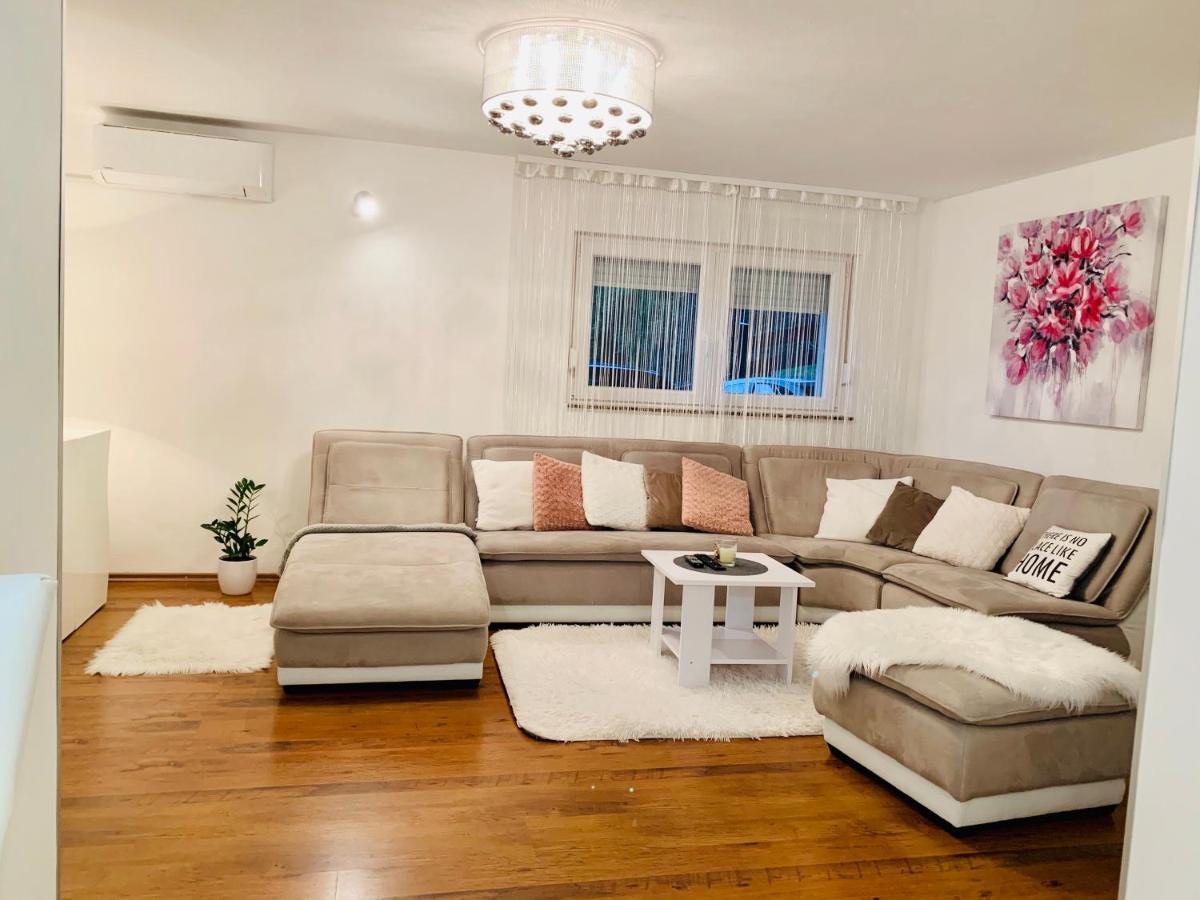 Apartman Korina Otočac Zewnętrze zdjęcie
