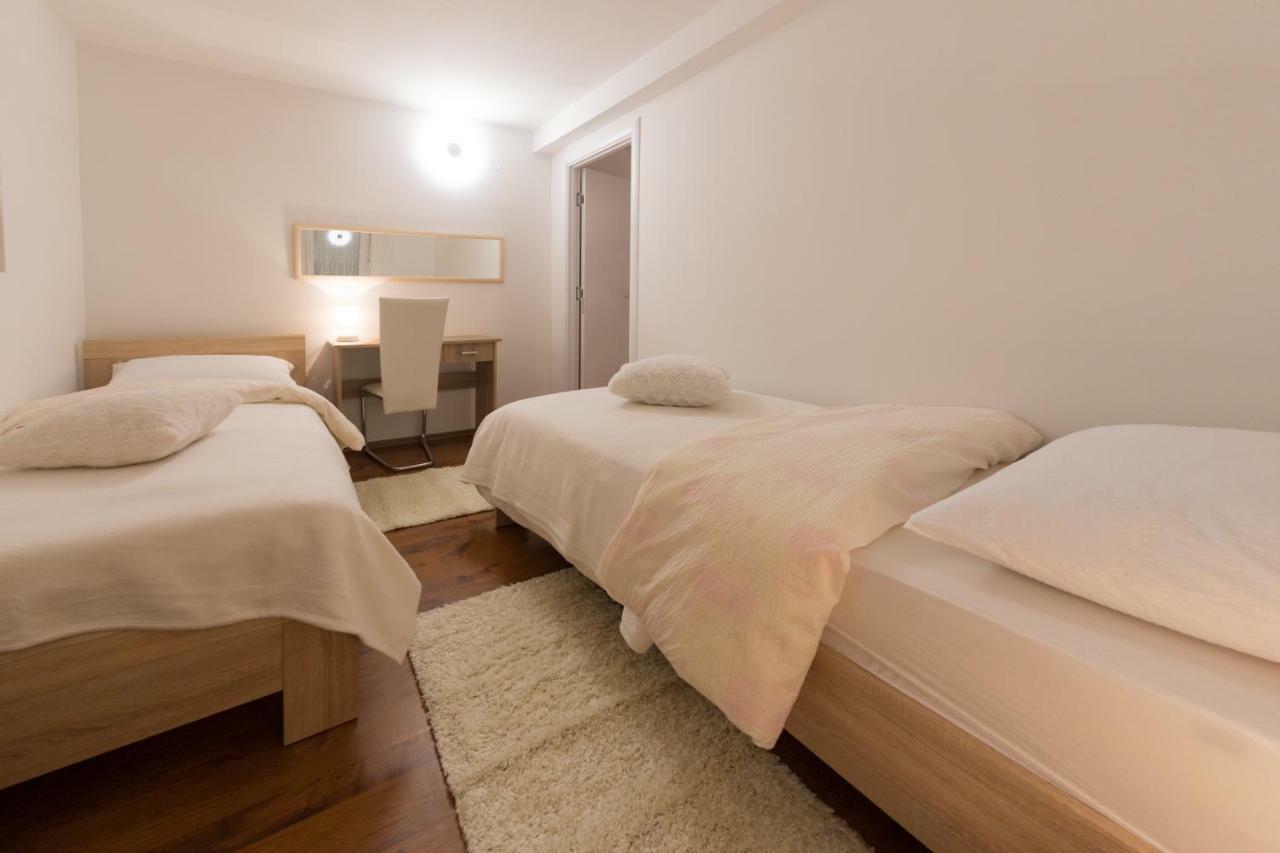 Apartman Korina Otočac Zewnętrze zdjęcie