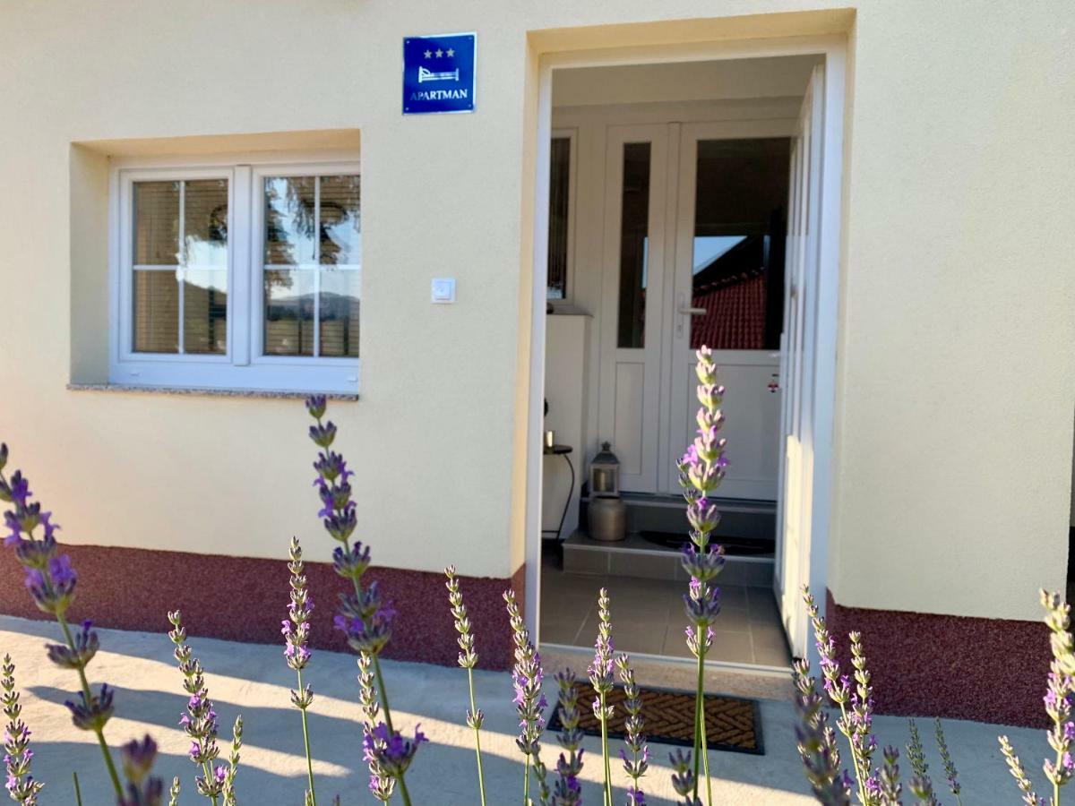 Apartman Korina Otočac Zewnętrze zdjęcie